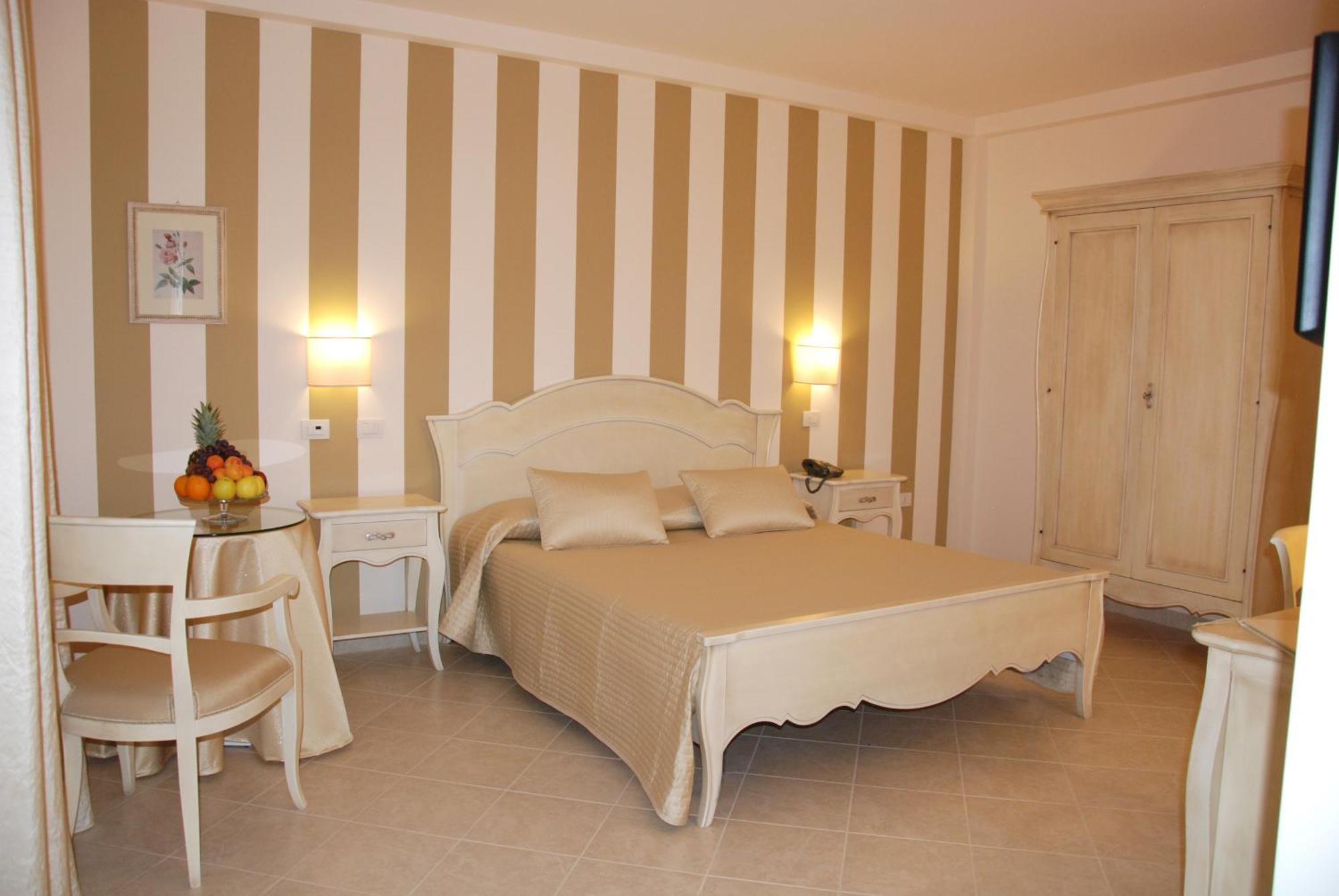 Alcantara Resort di Charme Gaggi Bagian luar foto