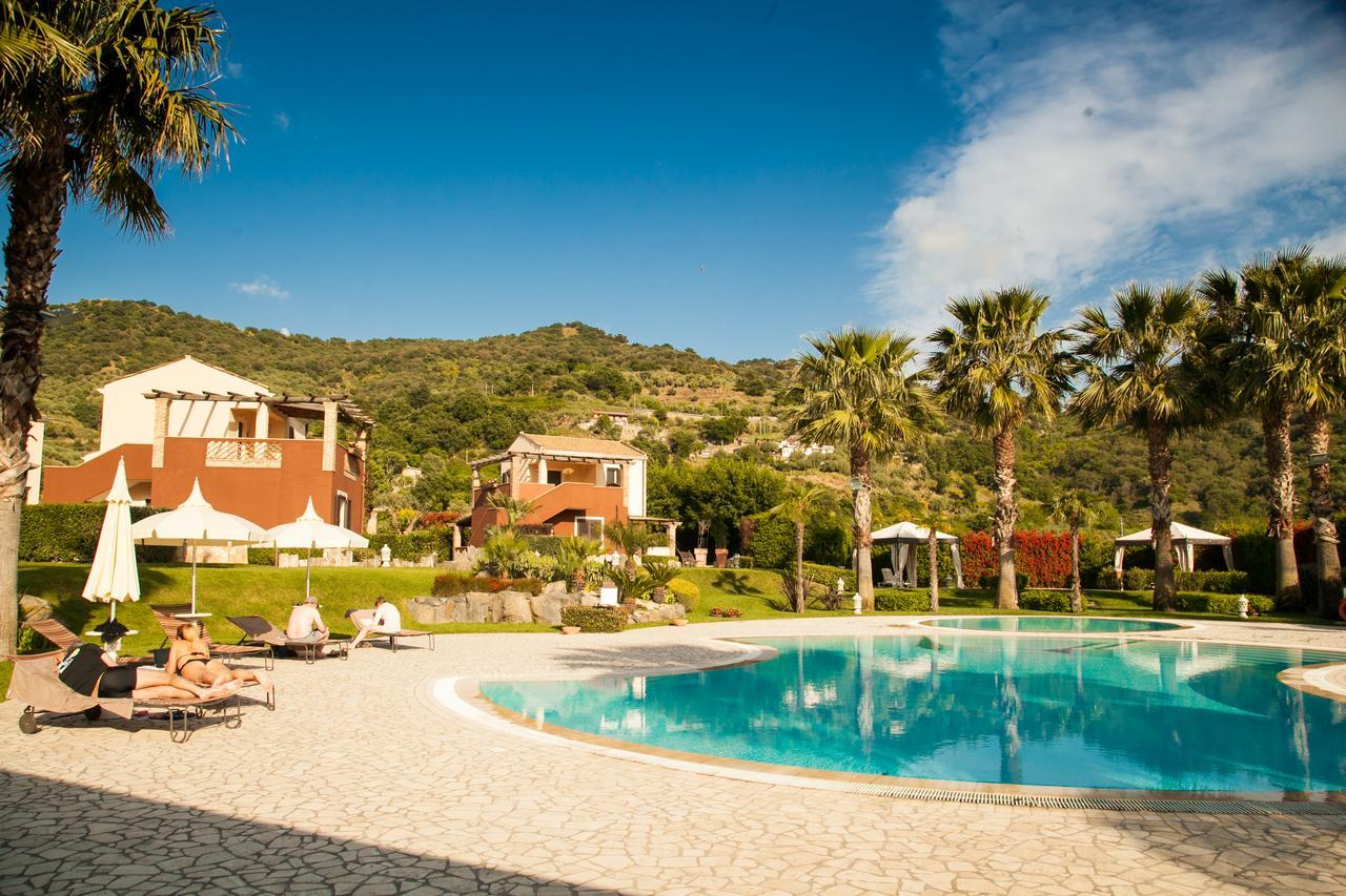 Alcantara Resort di Charme Gaggi Bagian luar foto