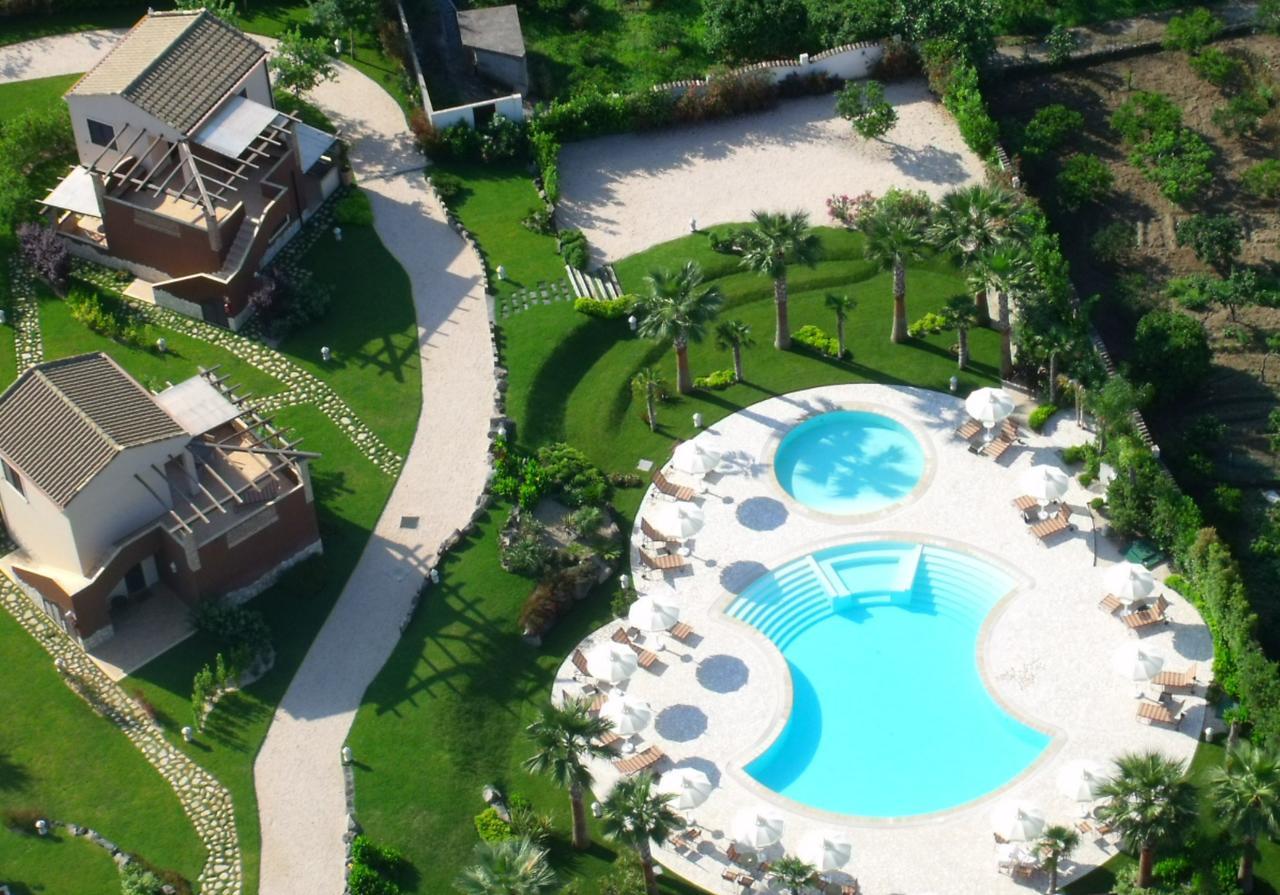 Alcantara Resort di Charme Gaggi Bagian luar foto