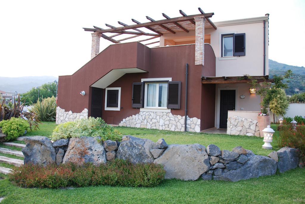 Alcantara Resort di Charme Gaggi Bagian luar foto